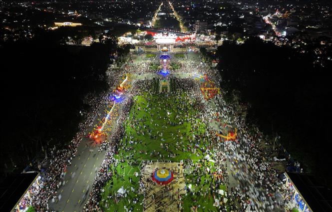 “Hoi Yen Dieu Tri Cung”, the biggest festival of Cao Dai sect. VNA Photo: Giang Phương
