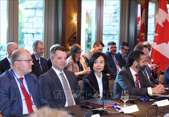 Các đại biểu tham dự Tọa đàm cấp cao doanh nghiệp Việt Nam – Canada. Ảnh: Thống Nhất – TTXVN