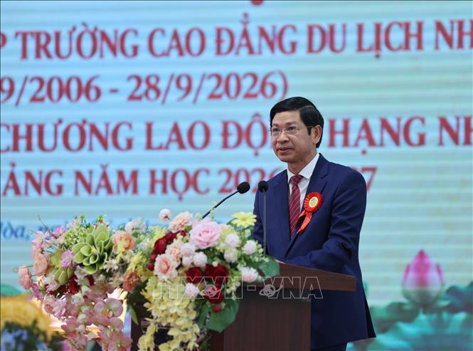 Thứ trưởng Bộ Văn hóa, Thể thao và Du lịch Hồ An Phong phát biểu tại buổi lễ. Ảnh Đặng Tuấn -TTXVN 