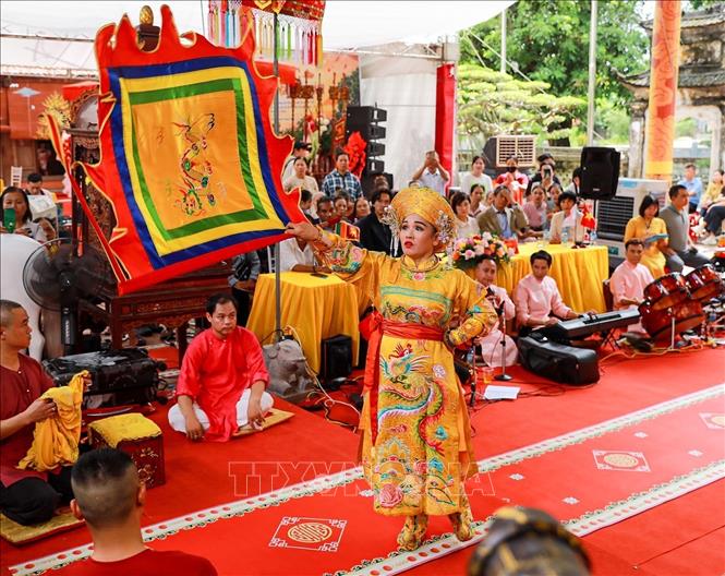 Tín ngưỡng thờ Mẫu Tam phủ của người Việt được UNESCO ghi danh vào Danh sách Di sản văn hóa phi vật thể đại diện của nhân loại. Ảnh: Khánh Hoà - TTXVN