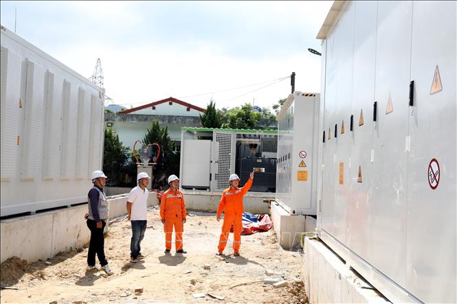 Hệ thống pin lưu trữ năng lượng tại Trạm biến áp 110kV Đồng Mỏ, xã Chi Lăng, tỉnh Lạng Sơn. Ảnh: Văn Đạt - TTXVN 