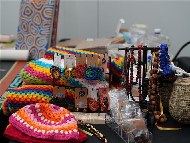 Đồ lưu niệm thủ công (handmade).  Ảnh: Lê Đạt - PV TTXVN tại Australia.