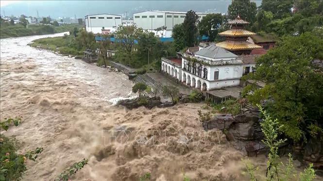 Nước sông dâng cao, chảy xiết sau mưa lớn tại Kathmandu, Nepal ngày 25/9/2026. Ảnh: ANI/TTXVN phát
