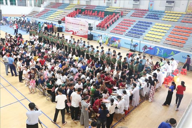 Đông đảo người dân xã Sóc Sơn tham gia Ngày hội hiến máu tình nguyện đợt 2 năm 2026, ngày 27/9/2026. Ảnh: Quốc Lũy - TTXVN