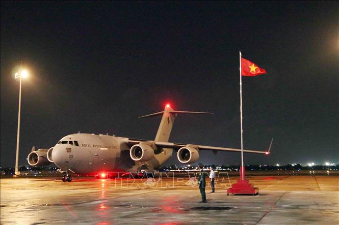Máy bay vận tải C17 của Không quân Hoàng gia Australia đưa cán bộ, chiến sĩ Bệnh viện Dã chiến cấp 2 số 7 trở về nước từ Nam Sudan. Ảnh: Xuân Khu-TTXVN