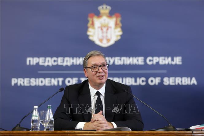 Tổng thống Serbia Aleksandar Vucic trong cuộc họp báo thông báo từ chức ở Belgrade, ngày 27/9/2026. Ảnh: THX/TTXVN phát