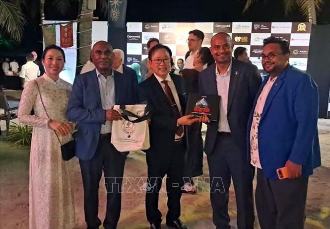 Giới thiệu hình ảnh, các sản phẩm du lịch của Phong Nha – Kẻ Bàng tại Lễ trao giải World Travel Awards 2026. Ảnh: TTXVN phát
