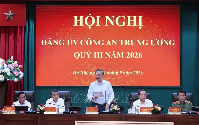 Party General Secretary and State President To Lam speaks at the meeting. VNA Photo: Thống Nhất 
