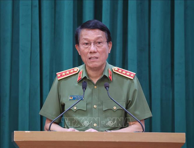 General Luong Tam Quang, Secretary of the Central Public Security Party Committee, and Minister of Public Security, speaks at the meeting. VNA Photo: Thống Nhất 