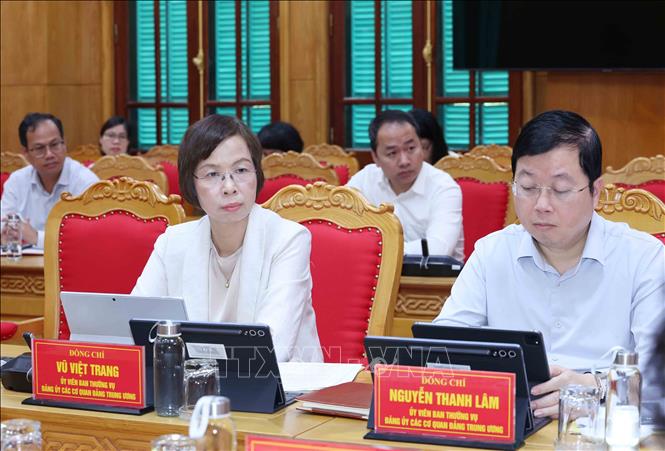 Các đồng chí Uỷ viên Ban Thường vụ Đảng uỷ các cơ quan Đảng Trung ương tham dự hội nghị. Ảnh: Phương Hoa - TTXVN