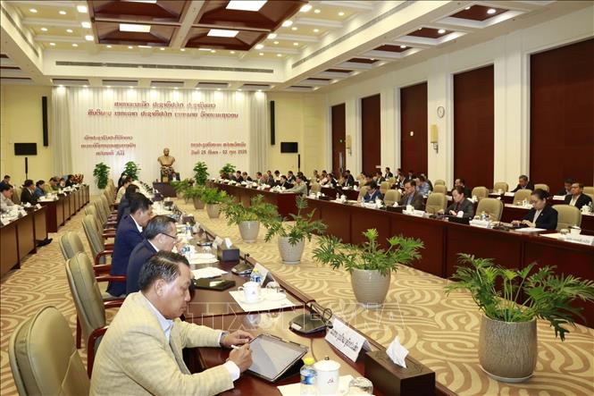 Quang cảnh Hội nghị bất thường Ban Chấp hành Trung ương Đảng Nhân dân Cách mạng Lào khóa XII tại Viêng Chăn. Ảnh: Xuân Tú – PV TTXVN tại Lào