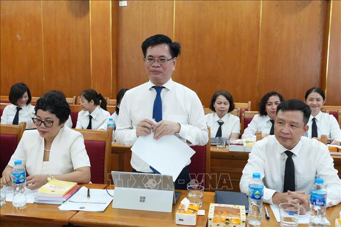 Chánh án Tòa án nhân dân khu vực 2 - Hà Nội Hoàng Ngọc Thành phát biểu tại buổi làm việc. Ảnh: Kim Anh - TTXVN