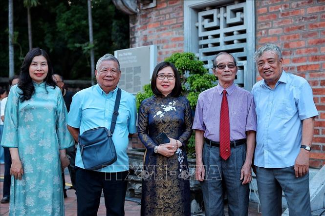 Lãnh đạo, nguyên lãnh đạo TTXVN cùng các khách mời dự Lễ trao giải Bùi Xuân Phái – Vì tình yêu Hà Nội lần thứ 19 - năm 2026. Ảnh: Phạm Tuấn Anh - TTXVN