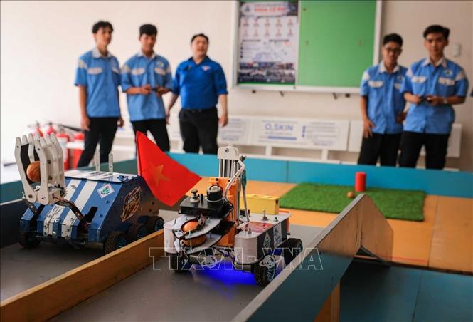 Các Robot đạt thành tích trong cuộc thi robocon của Trường năm 2026 được sinh viên tự thiết kế, chế tạo và điều khiển. Ảnh: Hoàng Hiếu – TTXVN