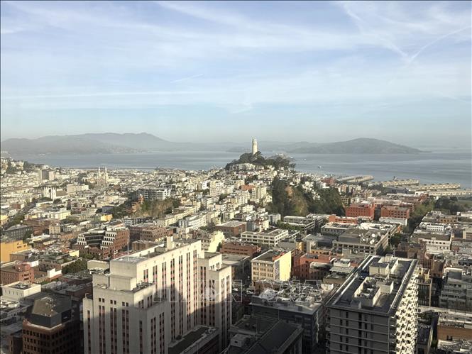 Toàn cảnh San Francisco nhìn từ trên cao, với khu dân cư và trung tâm thành phố trải rộng ven vịnh. Chi phí nhà ở tại thành phố đang thuộc nhóm cao nhất nước Mỹ. Ảnh: Đoàn Hùng - P/v TTXVN tại Mỹ
