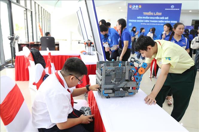 Không gian trưng bày triển lãm tại Ngày hội Thanh niên Đà Nẵng tiên phong Chuyển đổi số năm 2026. Ảnh: Khoa Chương - TTXVN