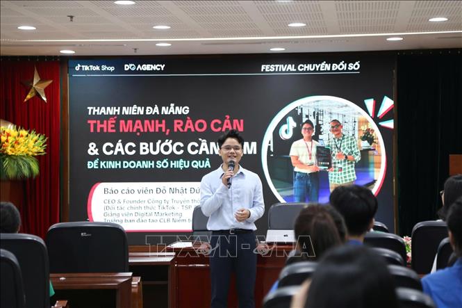 Tuổi trẻ Đà Nẵng trình bày ý tưởng tại Ngày hội Thanh niên Đà Nẵng tiên phong Chuyển đổi số năm 2026. Ảnh: Khoa Chương - TTXVN