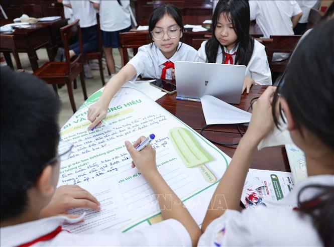 Hoạt động giúp kết nối khả năng làm việc nhóm giữa các học sinh. Ảnh: Thanh Tùng - TTXVN