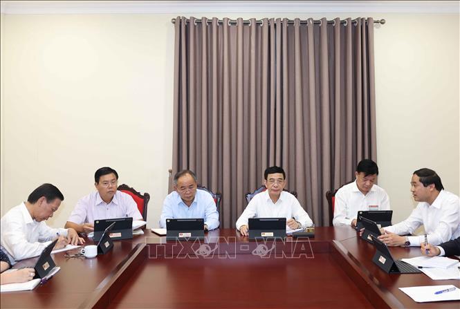 Các đại biểu thảo luận tại tổ. Ảnh: Thống Nhất - TTXVN