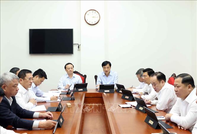 Các đại biểu thảo luận tại tổ. Ảnh: Thống Nhất - TTXVN