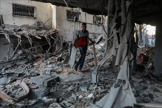 Thiệt hại sau một cuộc oanh kích của Israel xuống Dải Gaza, ngày 3/10/2026. Ảnh: THX/TTXVN phát