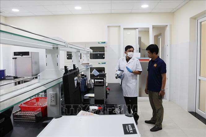 Bộ phận hóa nghiệm tại Phòng Cảnh vệ miền Nam (Phòng 180), Bộ Tư lệnh Cảnh vệ. Ảnh: Hồng Đạt - TTXVN