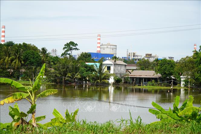 Thôn Đông Lỗ, xã Vạn Tường vẫn còn ngập. Ảnh: Lê Phước Ngọc - TTXVN 