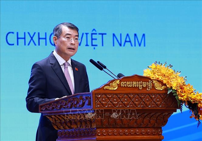 Thủ tướng Lê Minh Hưng phát biểu tại Diễn đàn Doanh nghiệp Việt Nam - Campuchia 2026. Ảnh: Dương Giang – TTXVN

