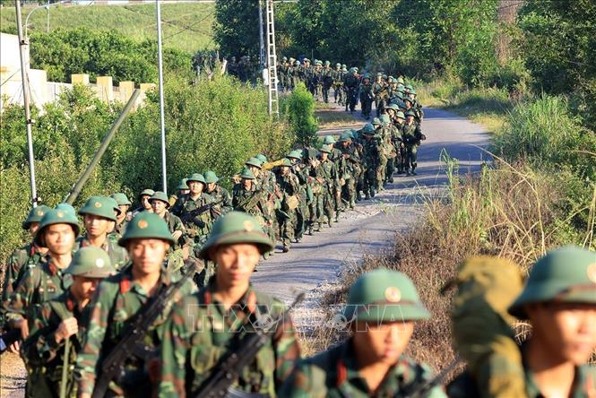 Cán bộ, chiến sĩ Sư đoàn 346 - Đoàn Lam Sơn thực hiện chuyến hành quân dã ngoại theo kế hoạch thường niên của đơn vị. Ảnh: Tuấn Anh - TTXVN