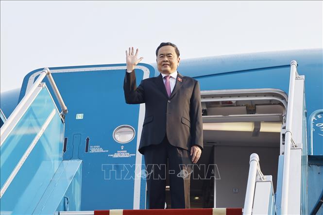 Chủ tịch Quốc hội Trần Thanh Mẫn rời Hà Nội, lên đường thăm chính thức Trung Quốc. Ảnh: Doãn Tấn - TTXVN