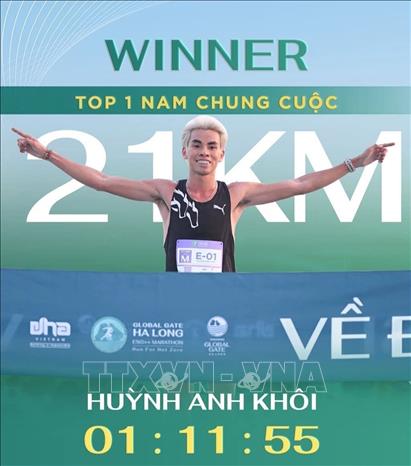 Huỳnh Anh Khôi, tốp 1 cự ly nam 21km. Ảnh: Thanh Vân- TTXVN