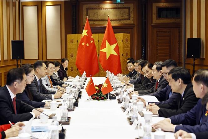 Chủ tịch Quốc hội Trần Thanh Mẫn tiếp các nhân sĩ hữu nghị Trung Quốc. Ảnh: Doãn Tấn – TTXVN