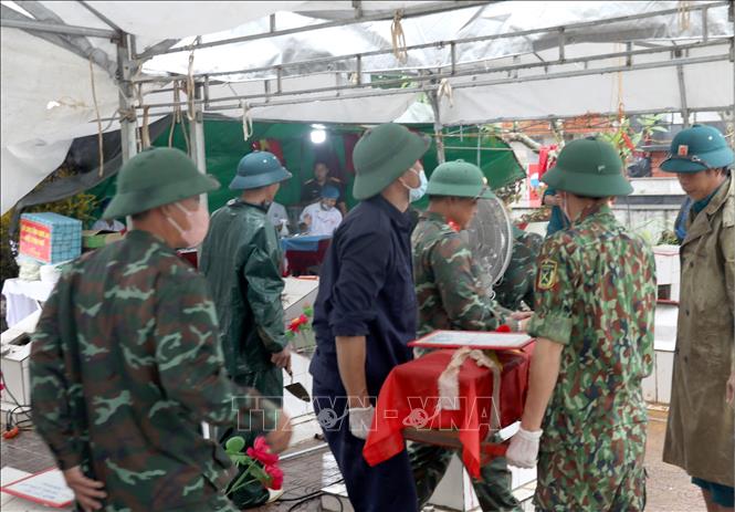 Mùa khô 2026-2027, Đội Quy tập mộ liệt sĩ tiếp nhận, xử lý thông tin 199 phần mộ liệt sĩ đang an táng trên địa bàn nước bạn Lào. Ảnh: Văn Tý - TTXVN