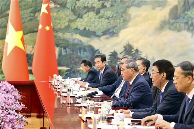 Thủ tướng Trung Quốc Lý Cường phát biểu tại cuộc hội kiến Chủ tịch Quốc hội Trần Thanh Mẫn. Ảnh: Doãn Tấn – TTXVN
