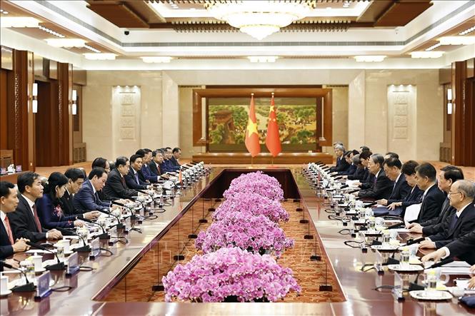 Chủ tịch Quốc hội Trần Thanh Mẫn hội đàm với Ủy viên trưởng Ủy ban thường vụ Đại hội Đại biểu Nhân dân toàn quốc Trung Quốc Triệu Lạc Tế và đồng chủ trì Phiên họp lần thứ 2 Ủy ban hợp tác giữa Quốc hội Việt Nam và Nhân đại toàn quốc Trung Quốc. Ảnh: Doãn Tấn – TTXVN