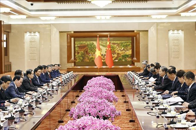 Chủ tịch Quốc hội Trần Thanh Mẫn hội đàm với Ủy viên trưởng Ủy ban thường vụ Đại hội Đại biểu Nhân dân toàn quốc Trung Quốc Triệu Lạc Tế và đồng chủ trì Phiên họp lần thứ 2 Ủy ban hợp tác giữa Quốc hội Việt Nam và Nhân đại toàn quốc Trung Quốc. Ảnh: Doãn Tấn – TTXVN