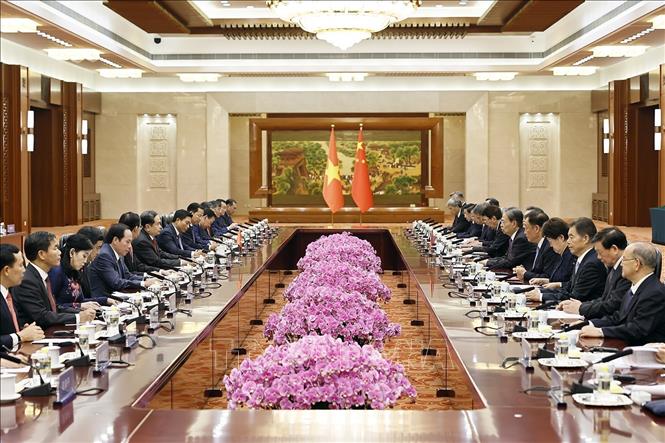 Chủ tịch Quốc hội Trần Thanh Mẫn hội đàm với Ủy viên trưởng Ủy ban thường vụ Đại hội Đại biểu Nhân dân toàn quốc Trung Quốc Triệu Lạc Tế và đồng chủ trì Phiên họp lần thứ 2 Ủy ban hợp tác giữa Quốc hội Việt Nam và Nhân đại toàn quốc Trung Quốc. Ảnh: Doãn Tấn – TTXVN