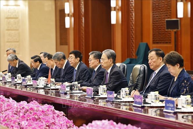 Ủy viên trưởng Ủy ban thường vụ Đại hội Đại biểu Nhân dân toàn quốc Trung Quốc Triệu Lạc Tế phát biểu. Ảnh: Doãn Tấn – TTXVN