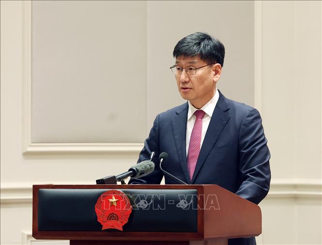 Ông Na Ki Hong, Tổng giám đốc Sam Sung Việt Nam phát biểu. Ảnh: Thống Nhất – TTXVN