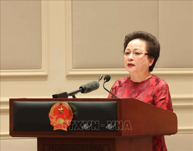 Anh hùng lao động Nguyễn Thị Nga, Chủ tịch Tập đoàn BRG, Phó Chủ tịch Thường trực Ngân hàng SEABank Holdings phát biểu. Ảnh: Thống Nhất – TTXVN