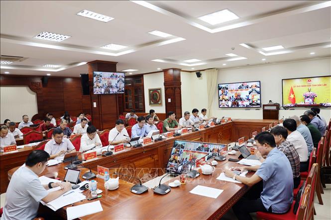 UBND tỉnh Đắk Lắk tổ chức Hội nghị trực tuyến thảo luận, thống nhất kịch bản tăng trưởng kinh tế - xã hội quý IV/2026 gắn với danh mục sản phẩm, công việc (KPI). Ảnh: Hoài Thu – TTXVN