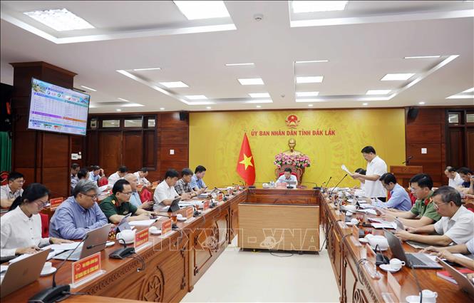 UBND tỉnh Đắk Lắk tổ chức Hội nghị trực tuyến thảo luận, thống nhất kịch bản tăng trưởng kinh tế - xã hội quý IV/2026 gắn với danh mục sản phẩm, công việc (KPI). Ảnh: Hoài Thu – TTXVN