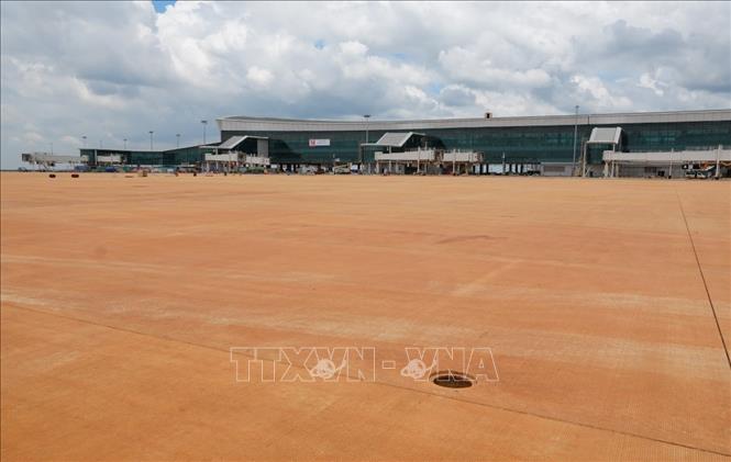 Sân đỗ tàu bay nhà ga hành khách sân bay Long Thành đã hoàn thành. Ảnh: Công Phong - TTXVN