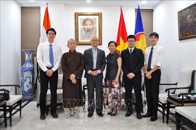 Đại sứ Trịnh Minh Mạnh cam kết sẽ luôn đồng hành, hỗ trợ và tạo điều kiện thuận lợi cho bà con để Cộng đồng người Việt Nam tại Ấn Độ ngày càng phát triển vững mạnh. Ảnh: Vũ Hà - Pv TTXVN tại Ấn Độ 