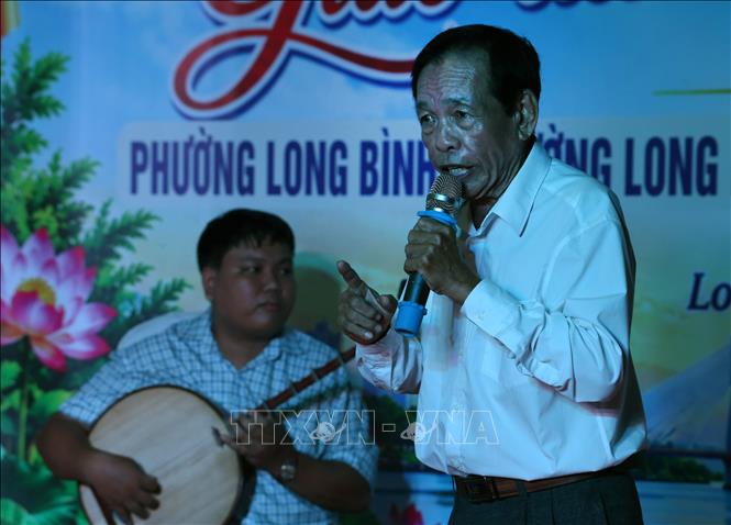Đờn ca tài tử có sức hấp dẫn riêng từ cách hòa đàn, nhịp điệu, kỹ thuật ca và sự giao cảm giữa người biểu diễn. Ảnh: Duy Khương – TTXVN