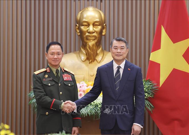Thủ tướng Lê Minh Hưng tiếp Đại tướng Khamliang Outhakaysone, Phó Thủ tướng, Bộ trưởng Bộ Quốc phòng Lào. Ảnh: Lâm Khánh - TTXVN