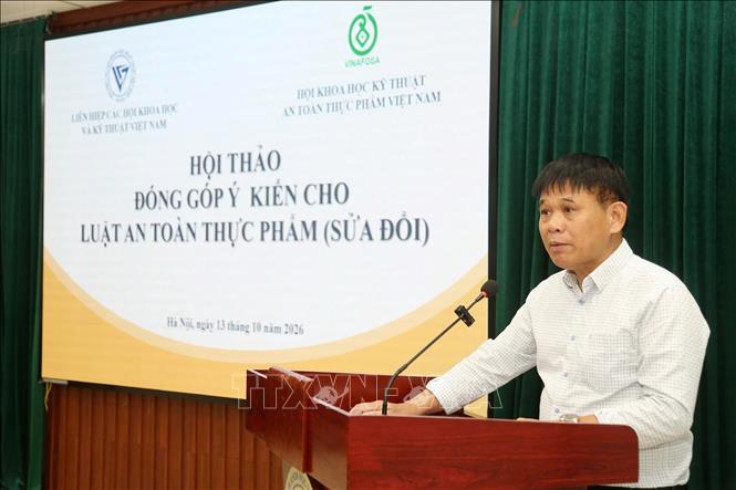GS.TS Trương Xuân Lam, Phó Chủ tịch Liên hiệp hội Việt Nam, phát biểu khai mạc Hội thảo. Ảnh: Diệu Thúy-TTXVN
