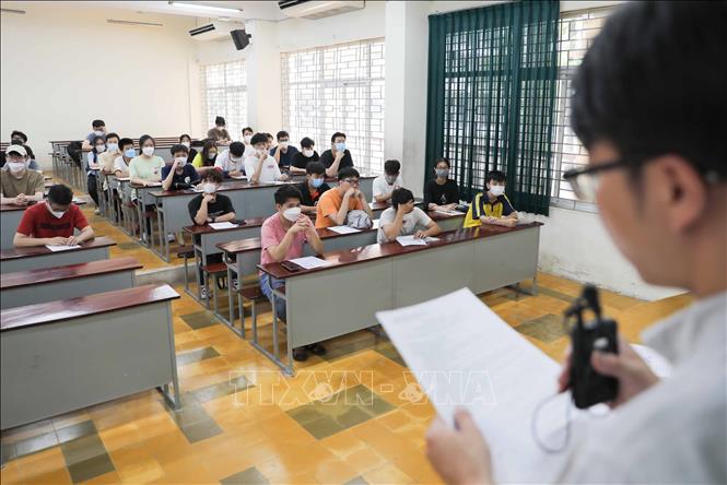  Kỳ thi đánh giá tư duy do Trường Đại học Bách khoa Hà Nội điều phối - chủ trì, xét tuyển vào Đại học Bách khoa Hà Nội cùng 20 trường đại học khác. Ảnh: Thanh Tùng - TTXVN