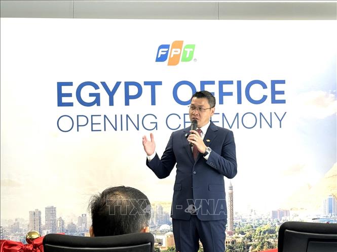 Deputy CEO of FPT Software Dang Tran Phuong speaks at the inauguration ceremony. VNA Photo: Hoàng Nhương