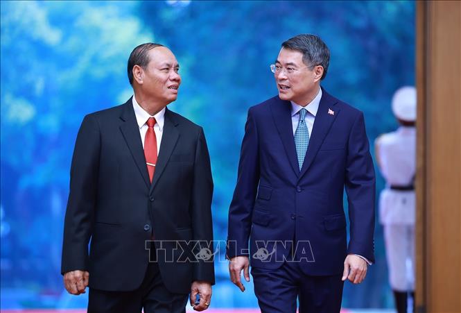 Thủ tướng Lê Minh Hưng tiếp đồng chí Vilay Lakhamfong, Thường trực Ban Bí thư Trung ương Đảng Nhân dân Cách mạng Lào. Ảnh: Dương Giang – TTXVN
